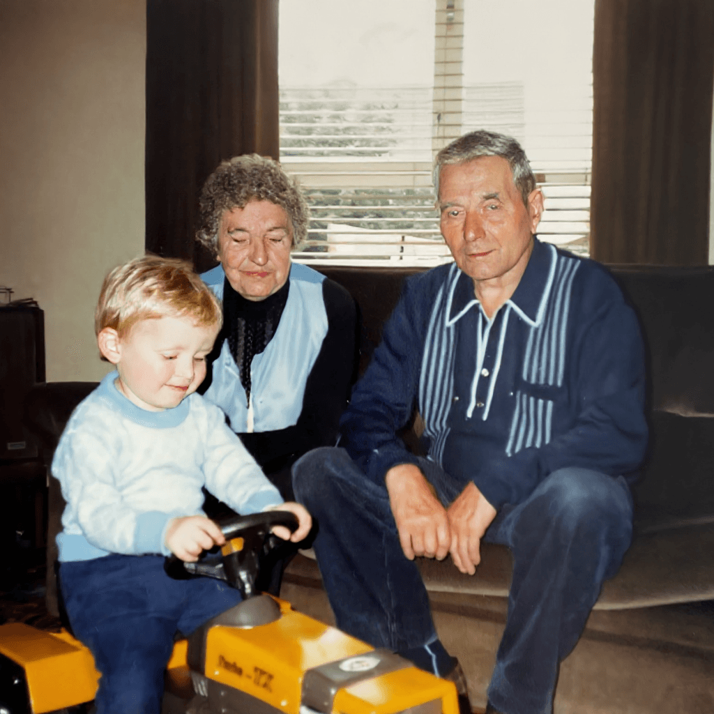Vintage family portrait - after restoration